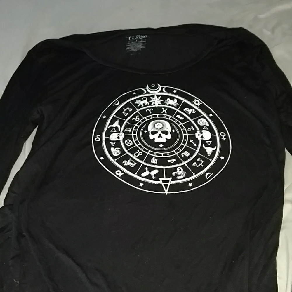 Long sleeved shirt